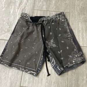 MNML paisley shorts size medium